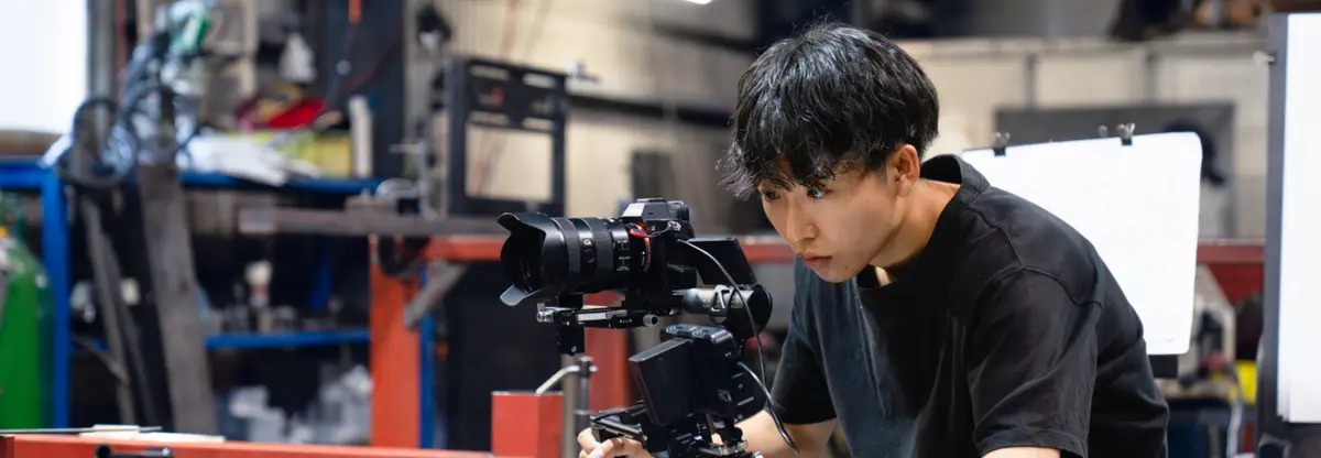 映像制作で動画撮影中の場面